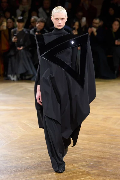 Look 2